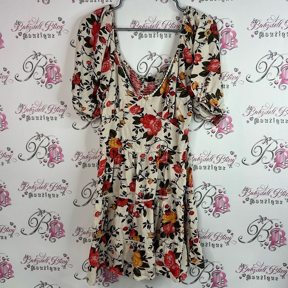 Dress ruffle frill Floral Knit Top with Red and Green Accents